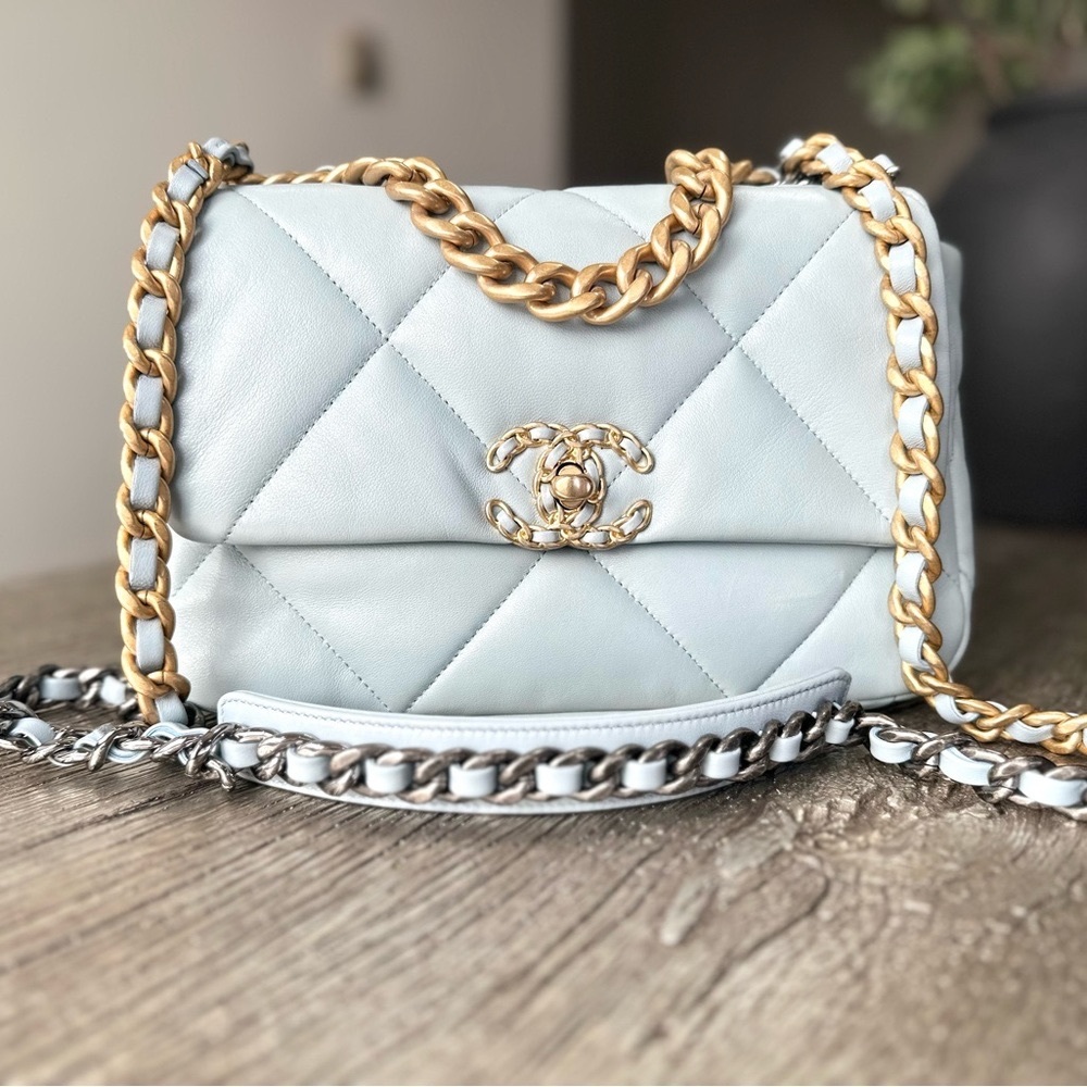 Excellent Condition Chanel 19 Medium Light Blue Quilted Flap Bag Microchipped